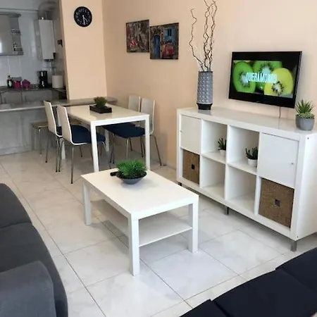 A 50 Metros De La Playa De Silgar Apartment *